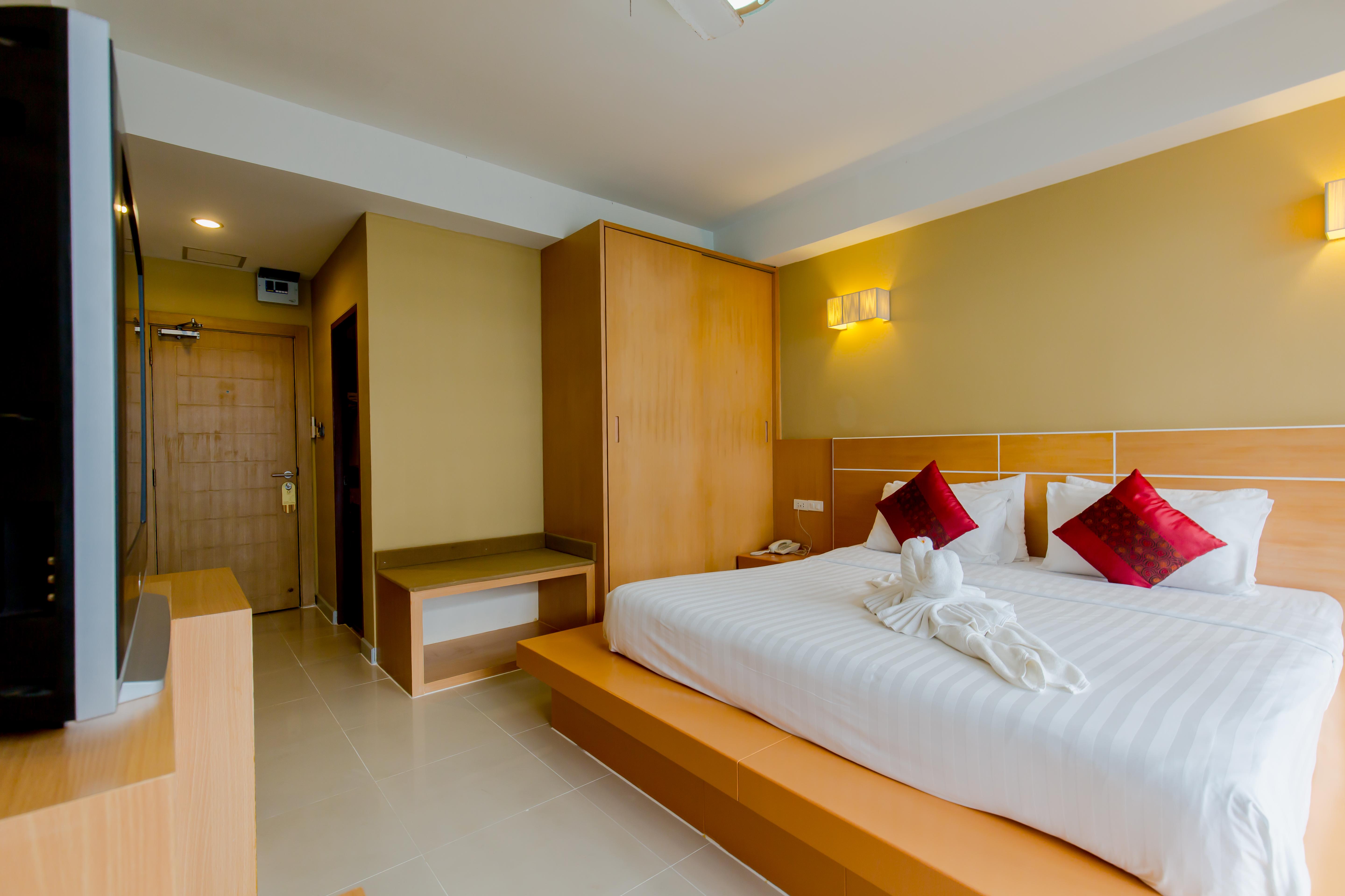 ASPERY HOTEL - SHA CERTIFIED PATONG 3* (Таиланд) - от 1546 RUB | NOCHI